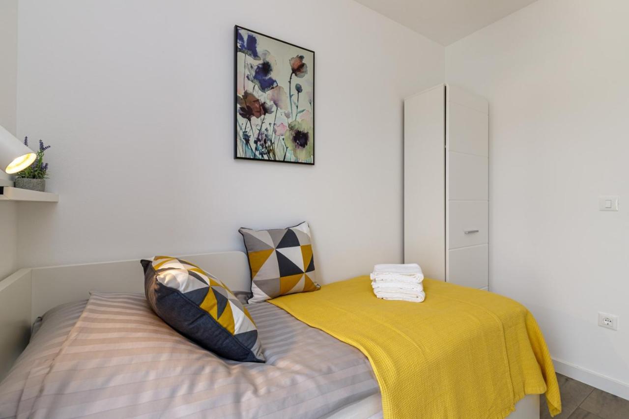 Sabena Apartment With Private Whirlpool Пореч Екстериор снимка