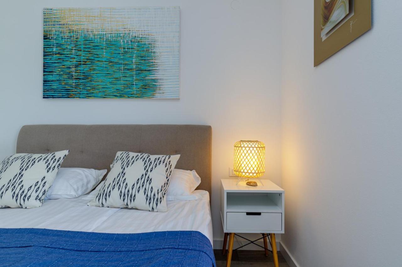 Sabena Apartment With Private Whirlpool Пореч Екстериор снимка