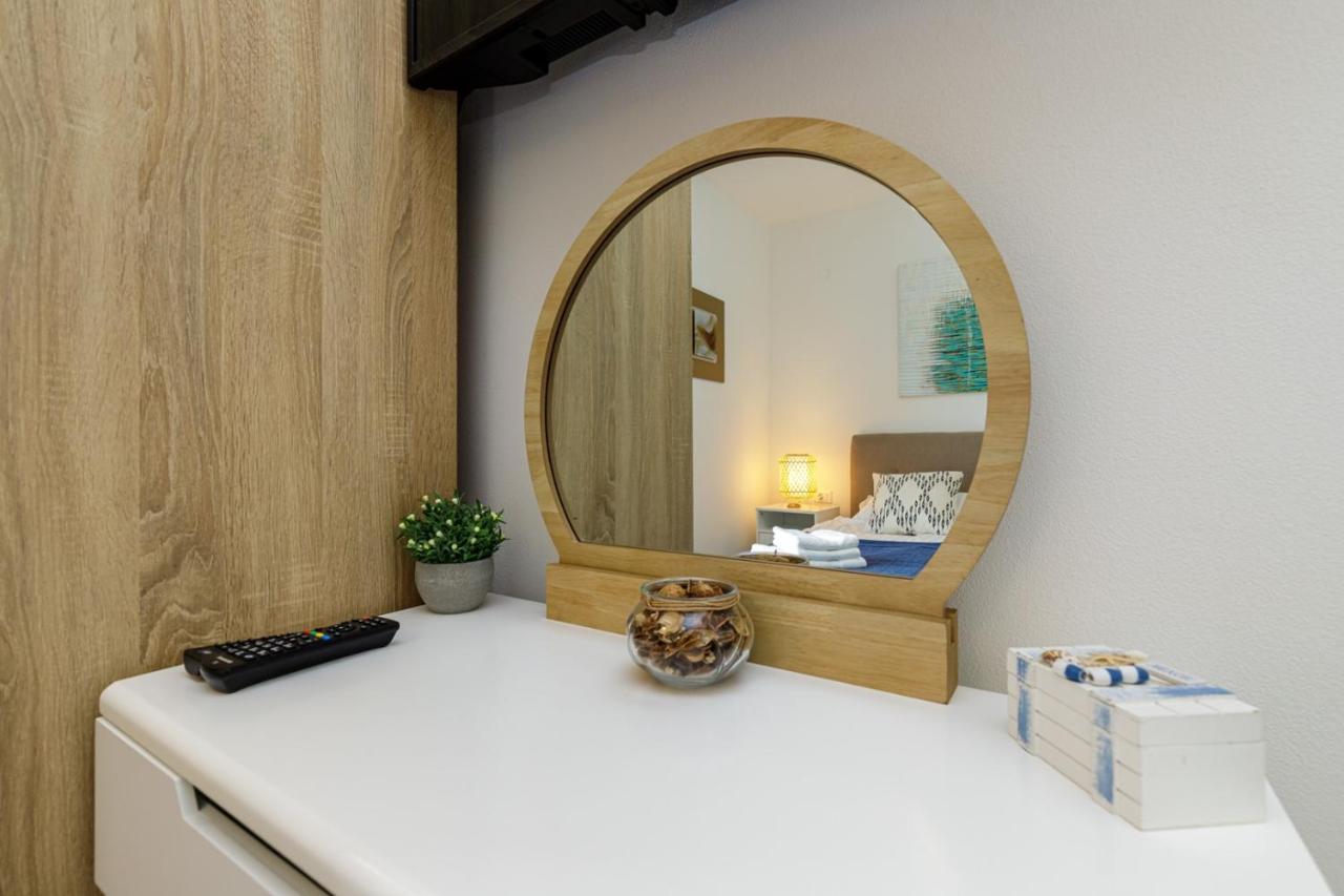 Sabena Apartment With Private Whirlpool Пореч Екстериор снимка